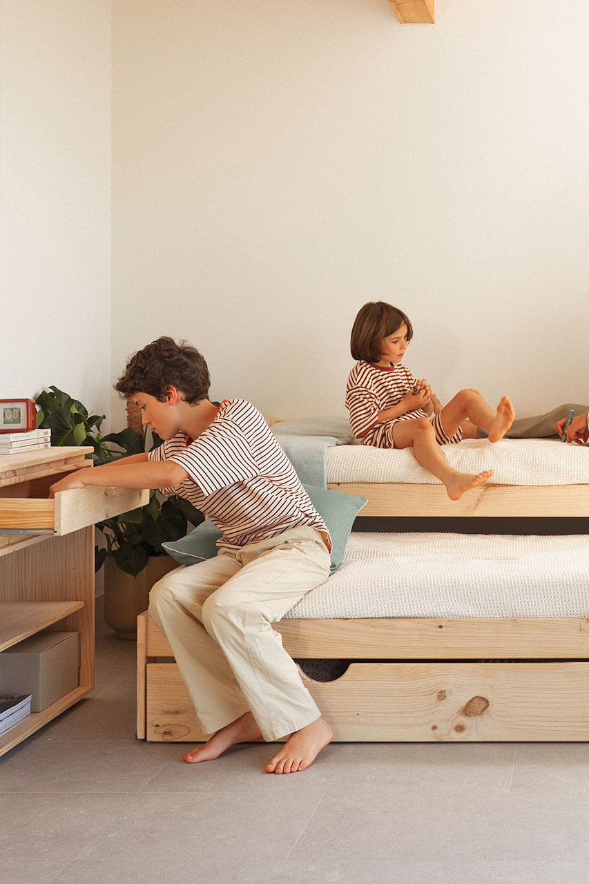 Imagen de ambiente 4 para:Cama nido con caj&oacute;n de madera